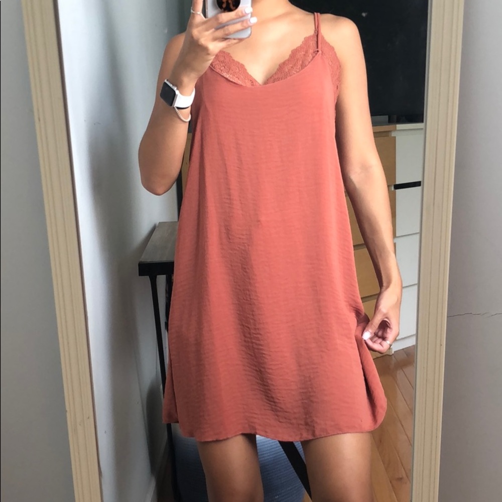 *BRAND NEW Kendall + Kylie NWT lace slip dress